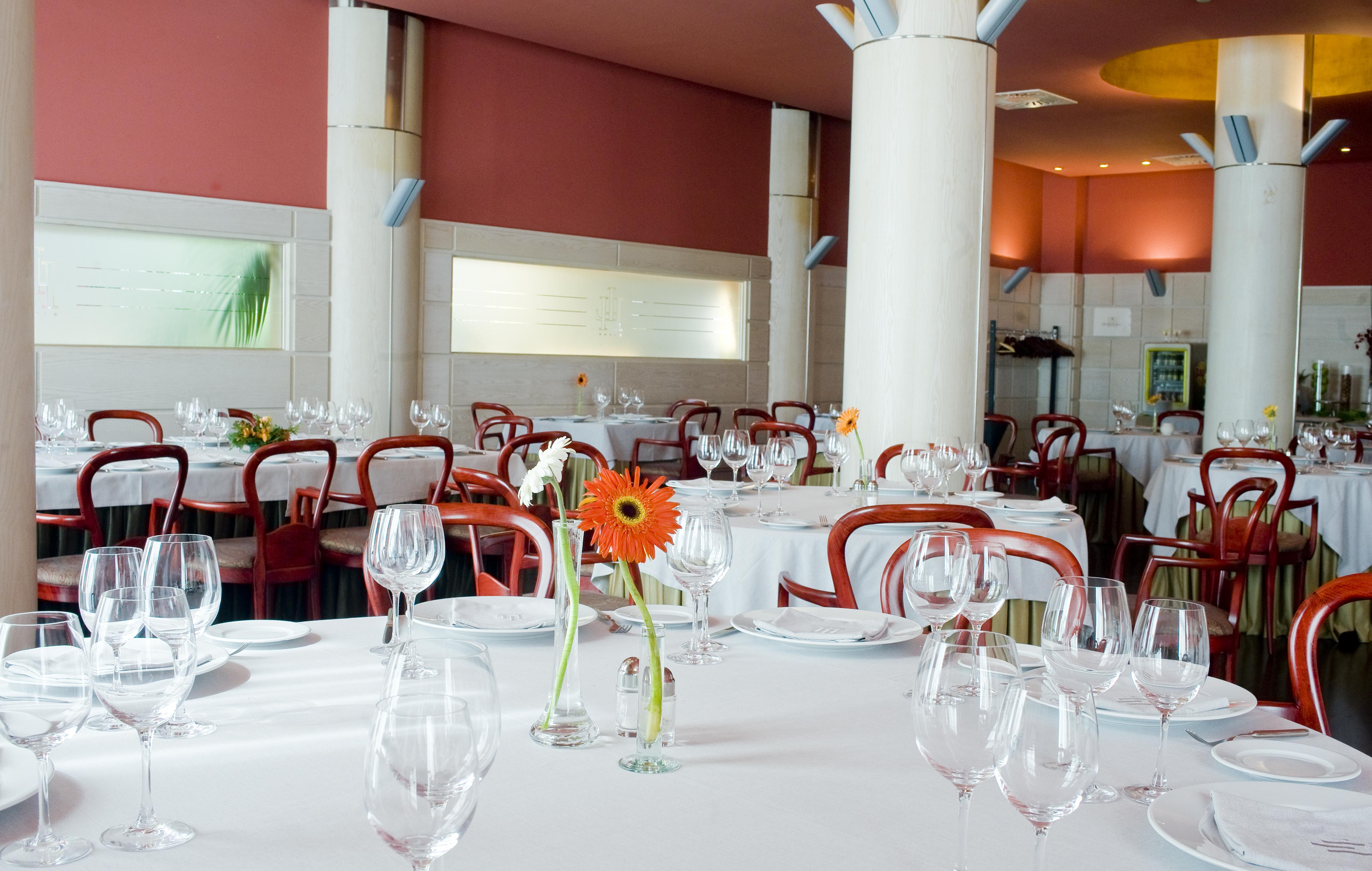 Gran Hotel Lakua Витория Экстерьер фото Restaurant