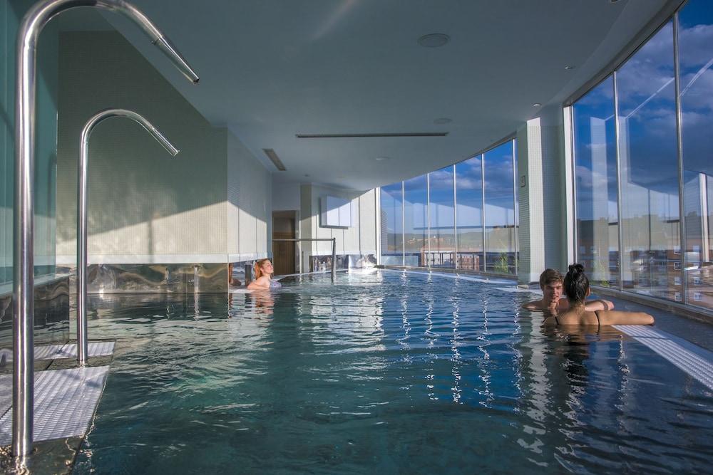 Gran Hotel Lakua Витория Экстерьер фото The spa at The Landmark